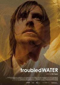 Het eerste meesterwerk op het filmfestival is er ! (Troubled Water)