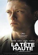 La tête haute