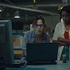 Omni Loop - Mary-Louise Parker en Ayo Edbiri