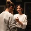 Your Friends and Neighbors - Olivia Munn en Amanda Peet.
