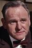 Bernard Lee